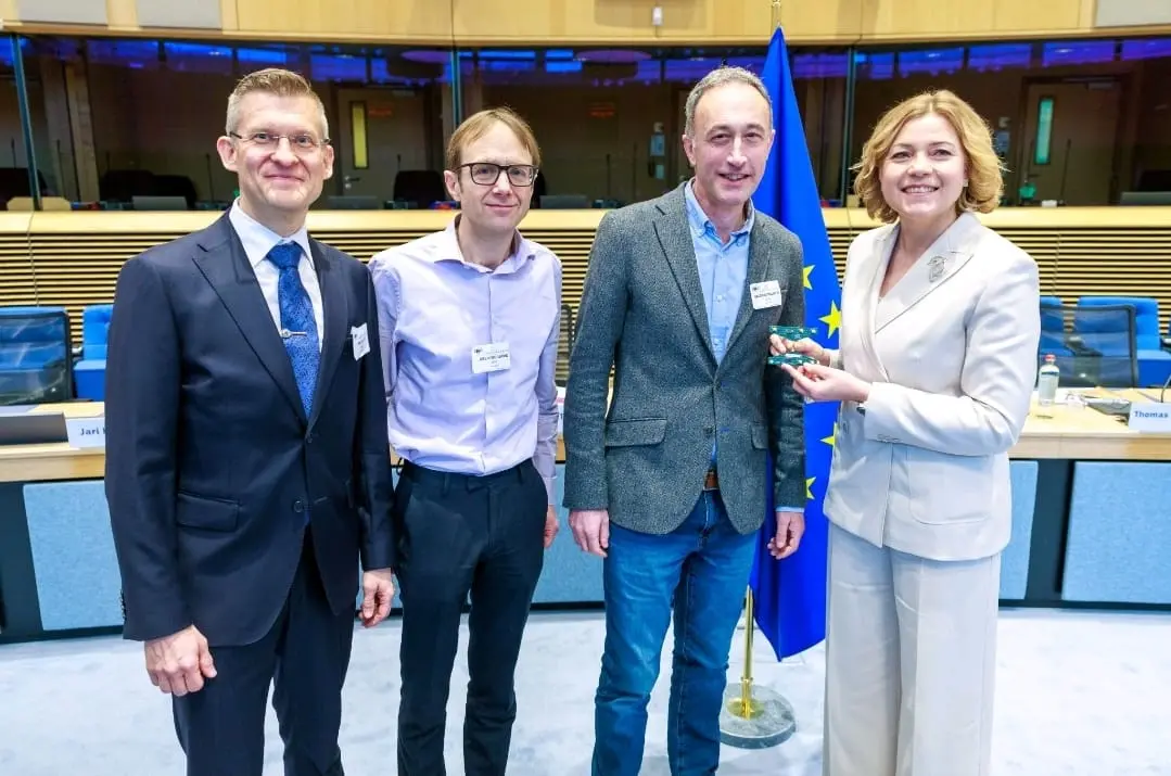 The European Commission gathers in Brussels the representatives of the ...